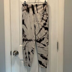 Brand New - Medium Pink Active Women’s Seamless Leggings - High Waist 7/8 Tight